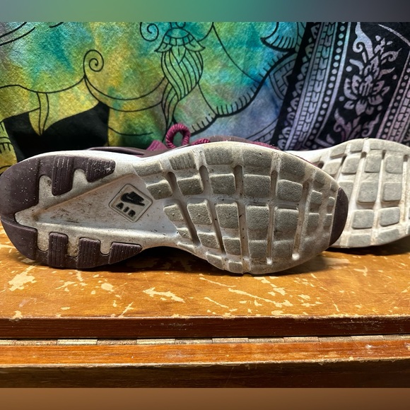 Nike Air Huarache - Picture 8 of 11